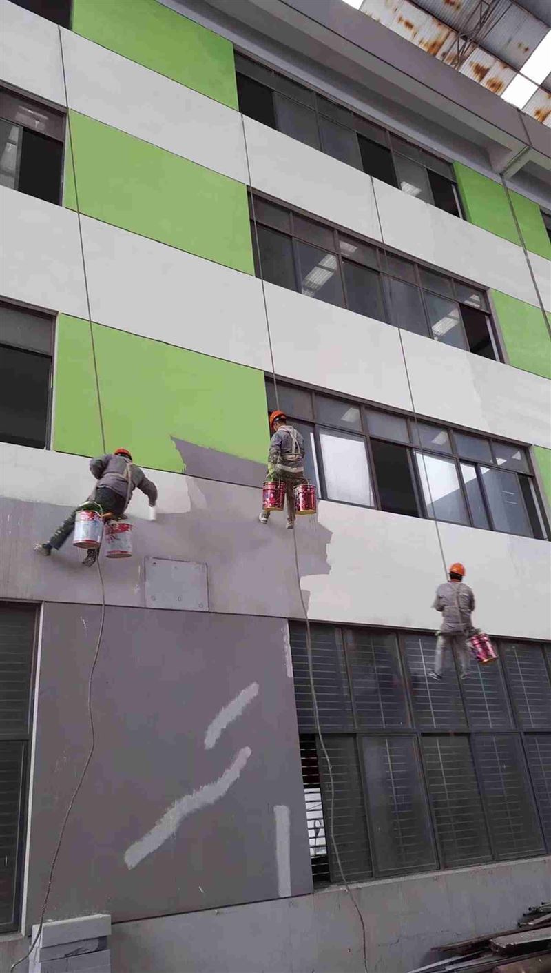 开荒保洁:新居室内开荒保洁、旧居开荒保洁、别墅开荒保洁、开荒保洁、装潢后开荒保洁